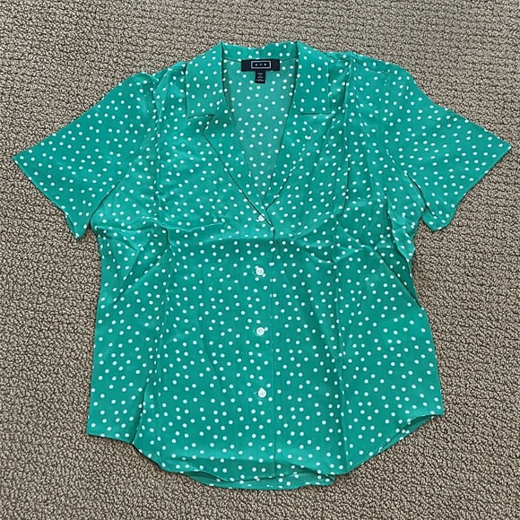 NEW AYR The Finn Polka Dot Short Sleeve Button Down Shirt XS Green Goddess Silk - Picture 1 of 17